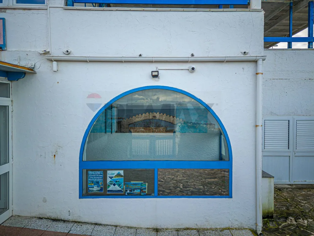 Välivaade - Panoramic Restaurant with Sea View in Porto Torres