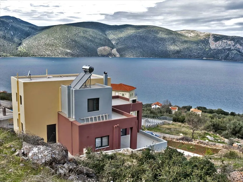Välivaade - 3-Bedroom Sea View Flat in Skorponeria