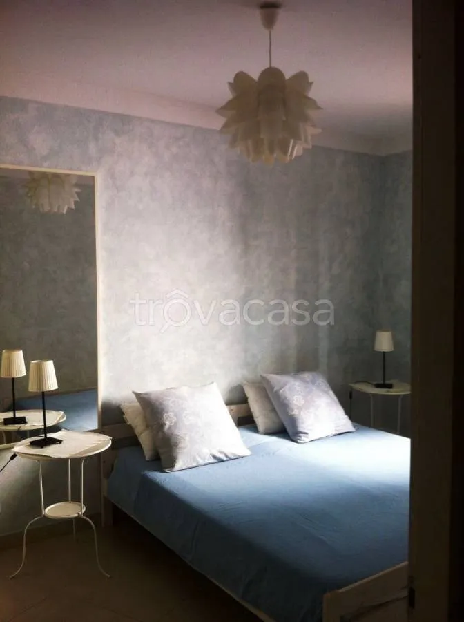 Magamistoad - Rented Seafront Apartment in Noli