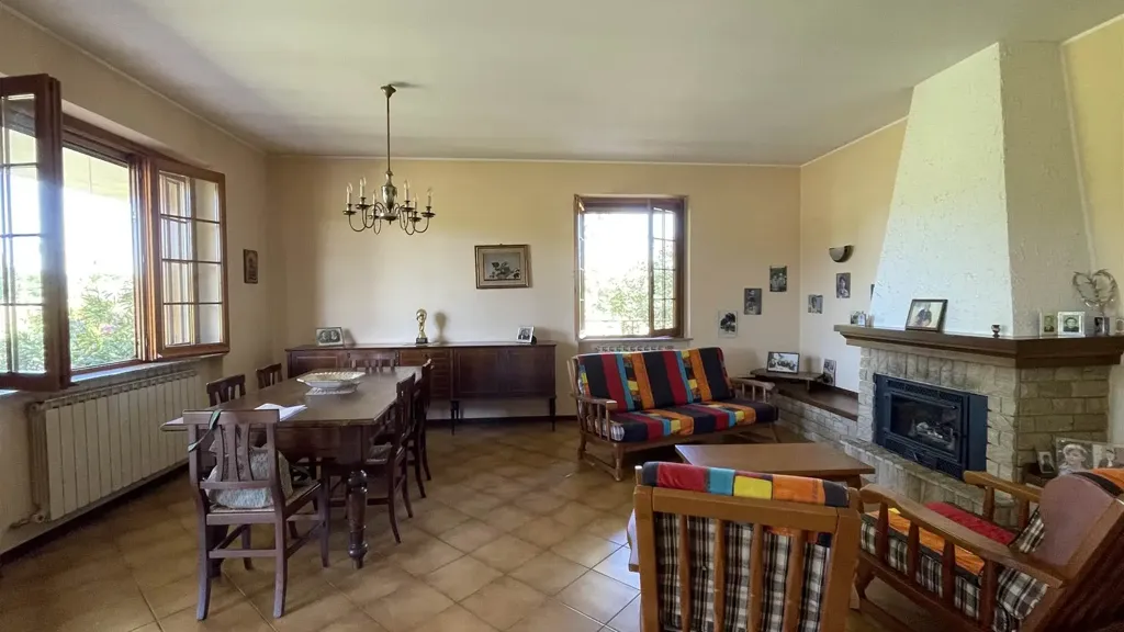 Söögituba - Villa with Garden in Ponte Dell'Olio