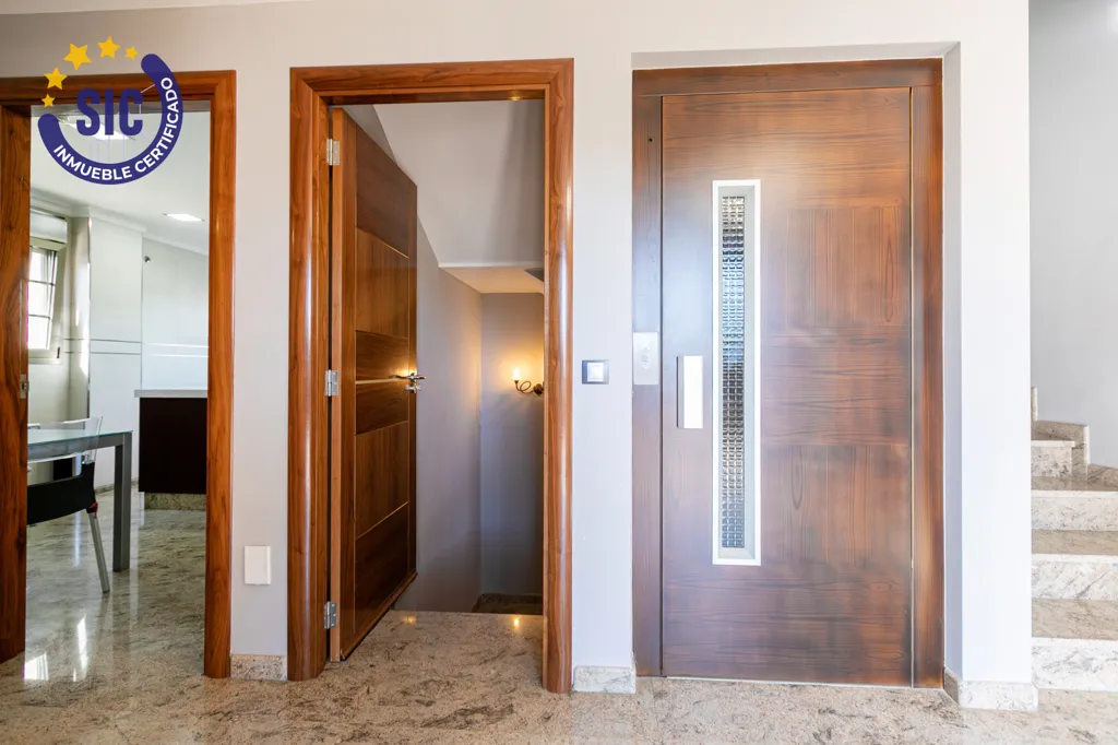 Entrée - Independent House with Pool in Gandia