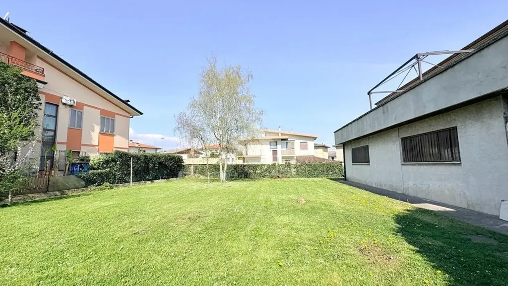 Jardin - Prestigious Villa with Garden in Creazzo