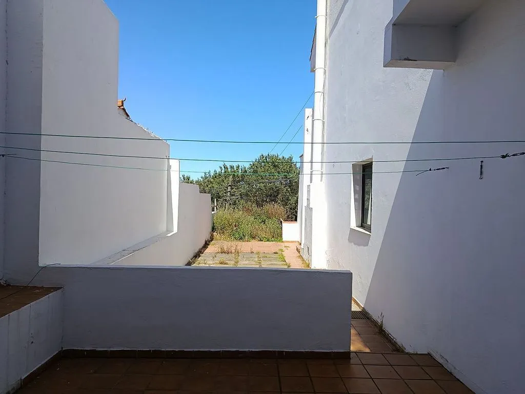 Aed - Triplex for Renovation with Garden in Tafira