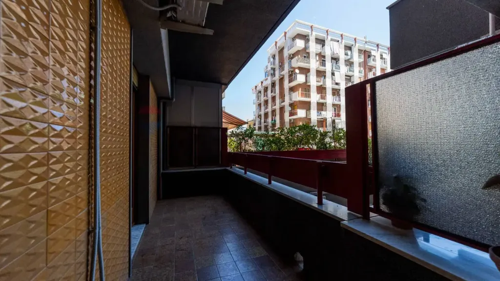 Rõdu - Spacious Apartment with Terrace in Bari