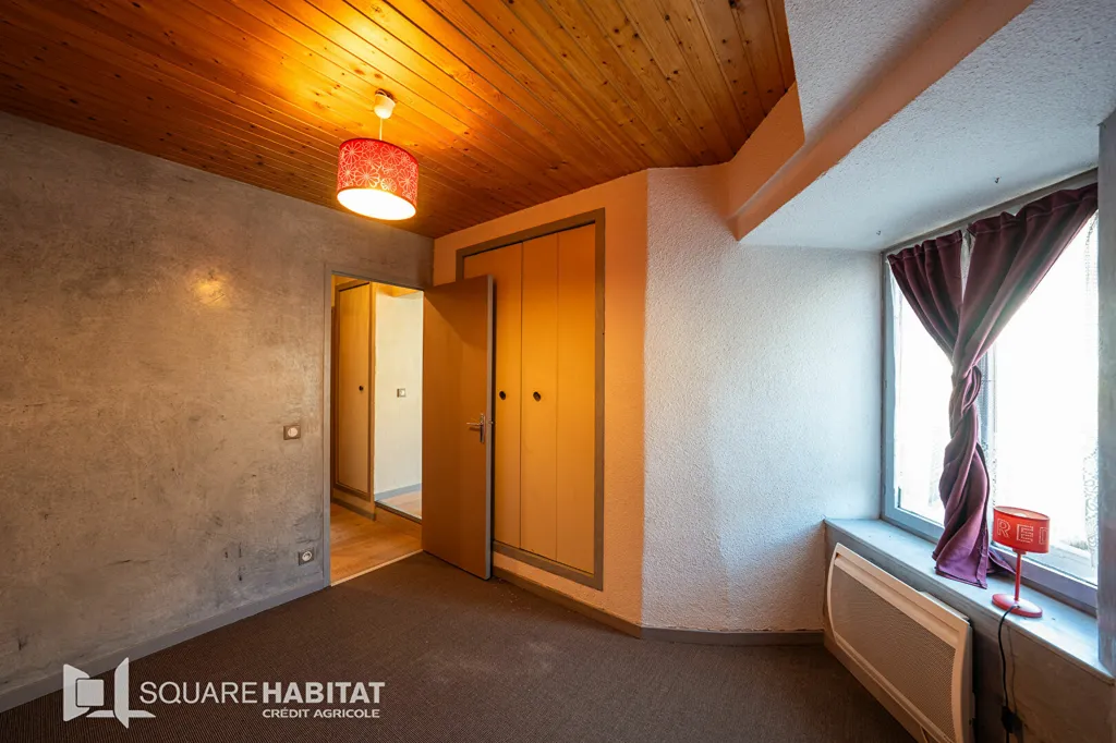 Toad - Modernised 2-Bed Flat in Guillevet