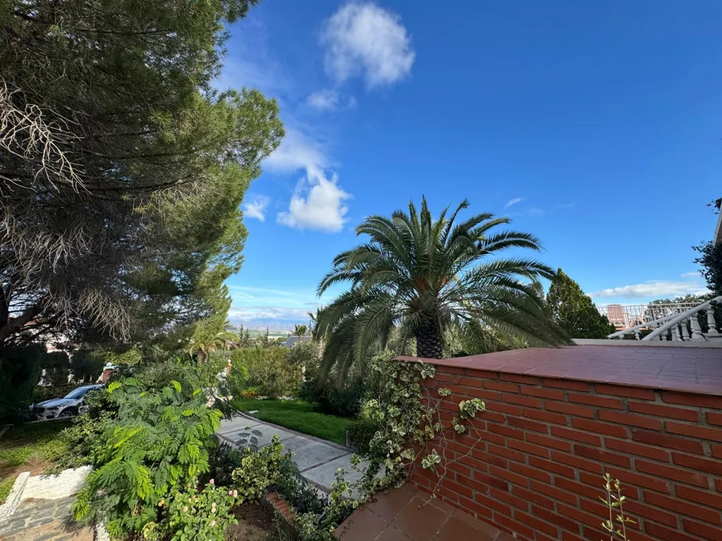 Giardino - Luxury Villa with Pool in Alhaurín de la Torre