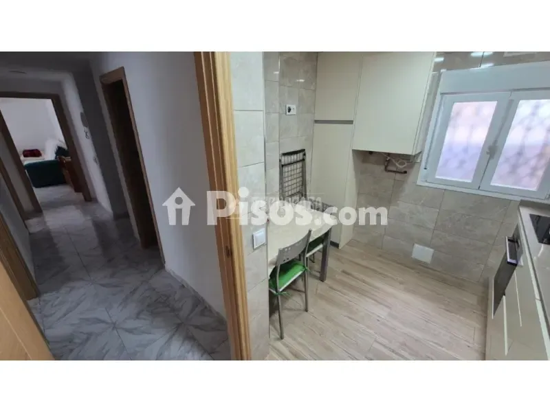 Cuisine - Reformed Flat with Garage in Los Rosales