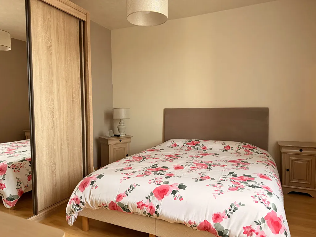Chambres - Maison Lumineuse avec Jardin dans un Cadre Calme