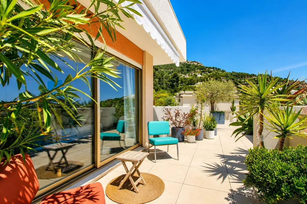 Terrace - Penthouse with Sea View in Èze Village