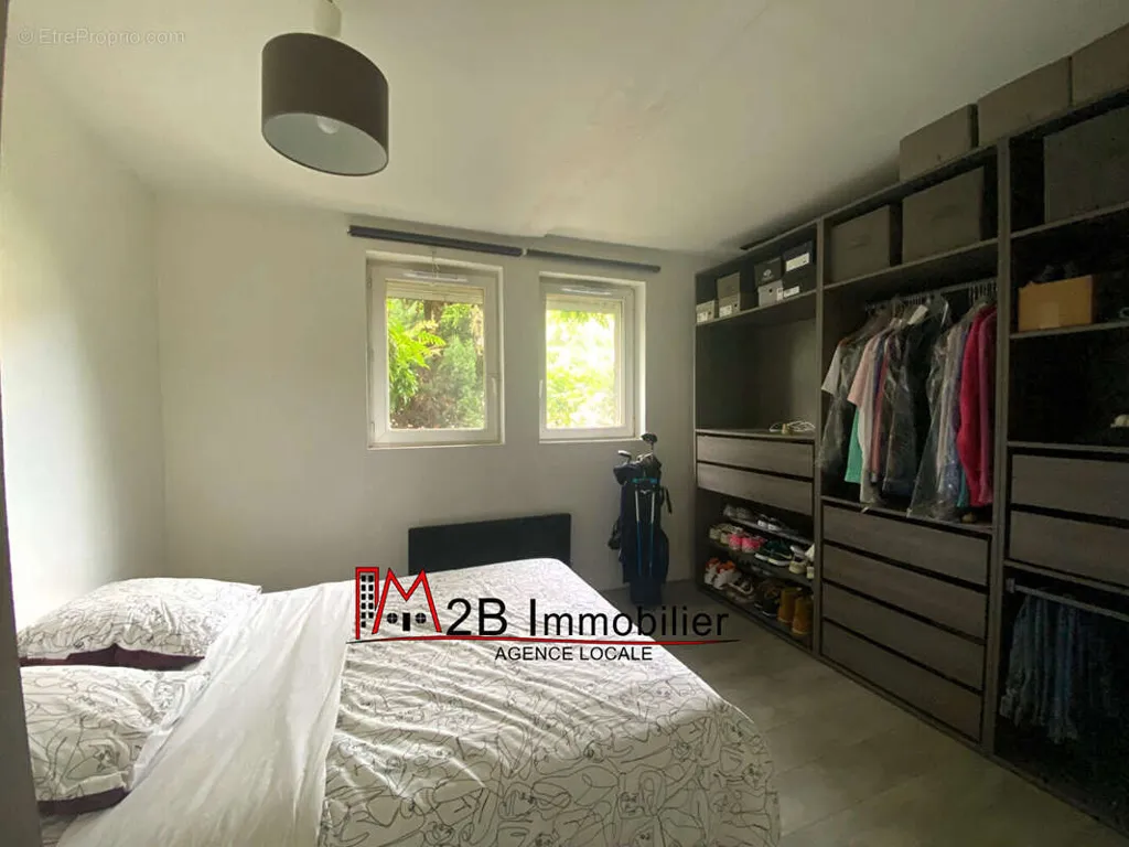 Camere da letto - Renovated 3-Bed Flat with Terraces in Marne District