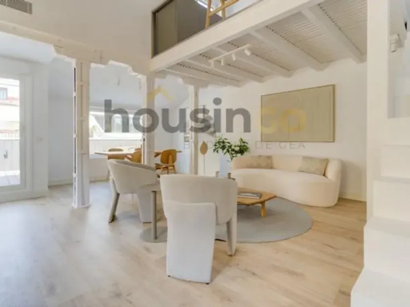 Living Room - Modern Penthouse with Central Madrid Views