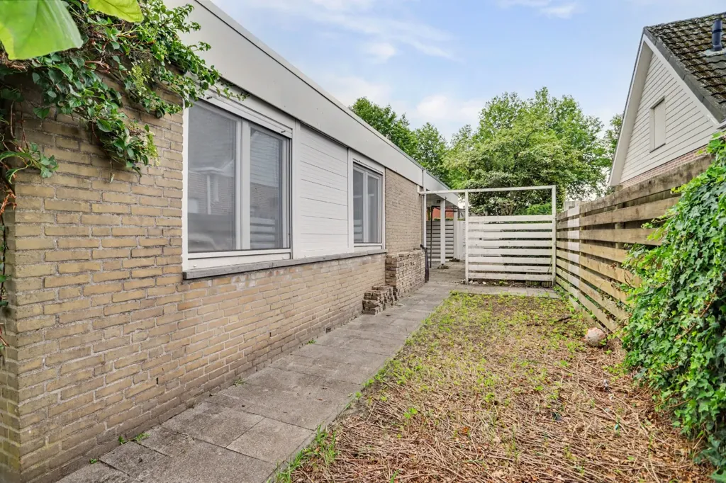 Giardino - Fully Ground Floor Bungalow with Garden in Putte
