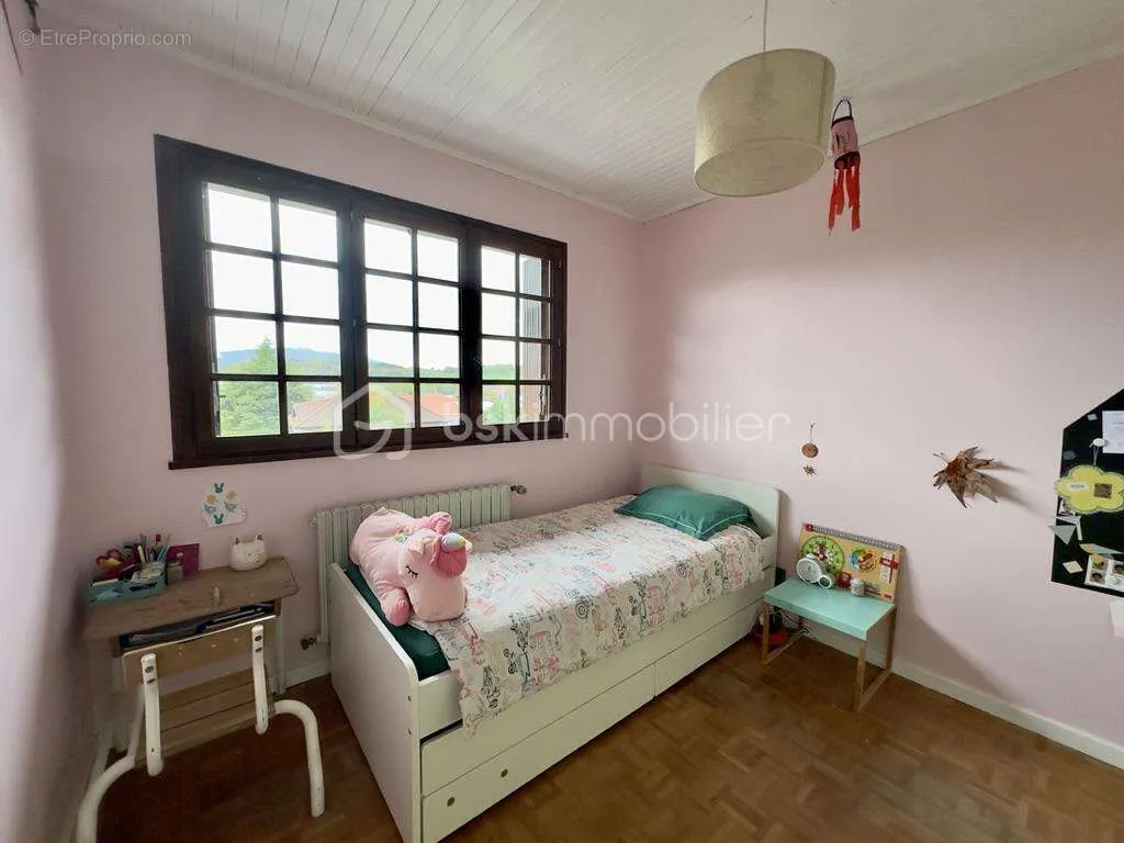 Magamistoad - Detached House with Garden in Bromines