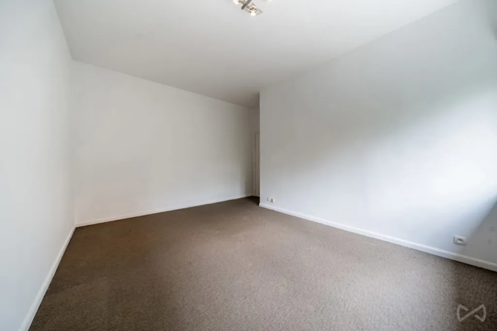 Pièces - Appartement 2 Chambres avec Bureau près du Bois de la Cambre
