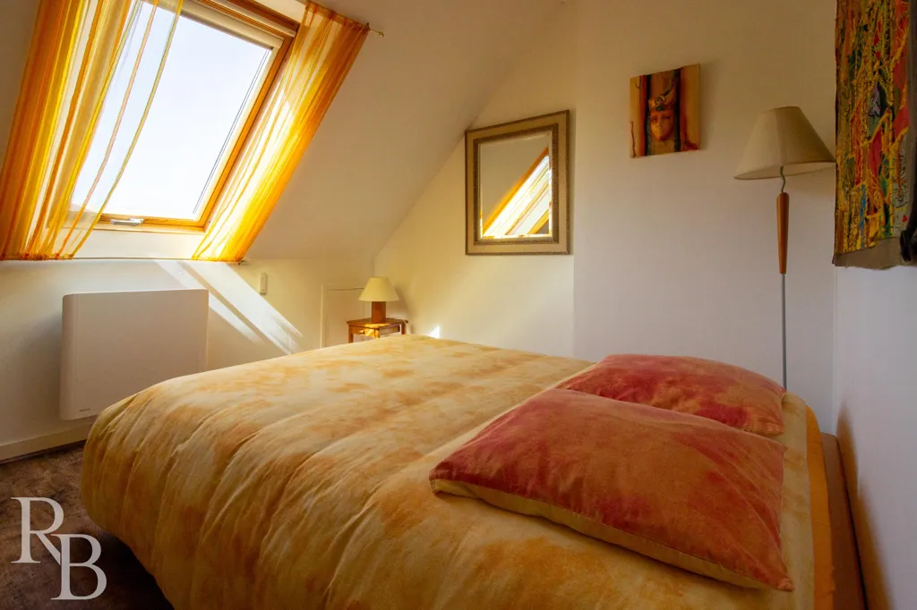 Magamistoad - 7-Piece House with Pool in Theix-Noyalo