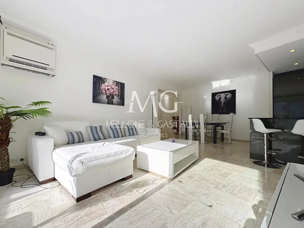 Elutuba - 3-Bedroom Seafront Apartment in Cannes