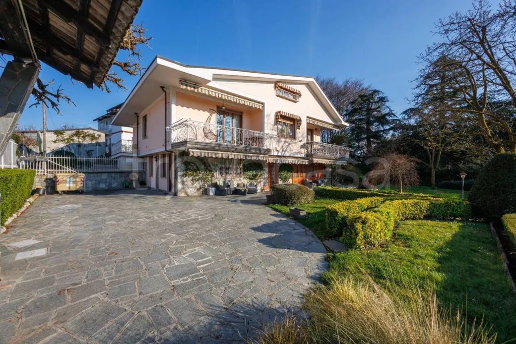Välivaade - Villa with Private Garden in Trofarello