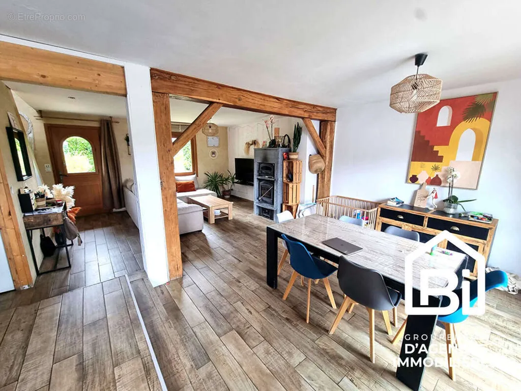 Dining Room - House with Pool in Tourville-sur-Odon