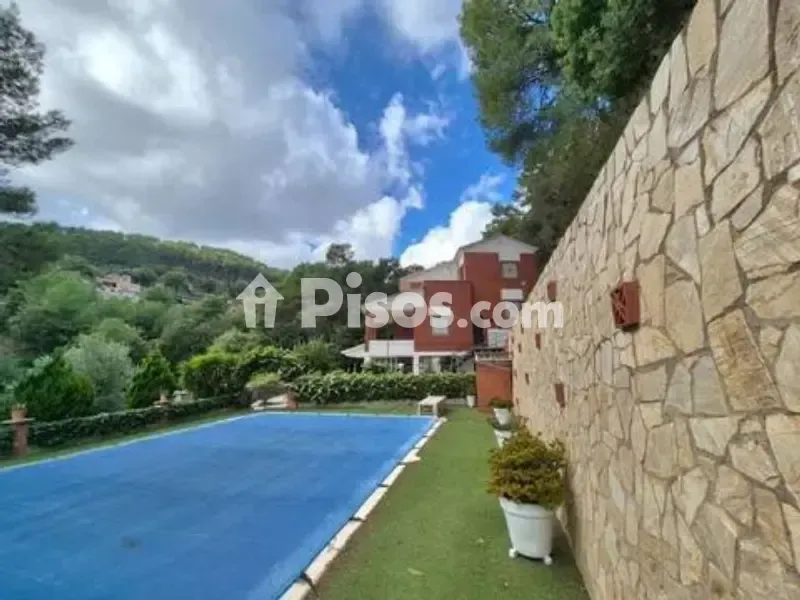 Bassein - Chalet with Pool and Terrace in Cervelló
