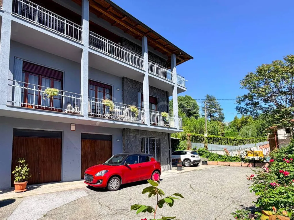 Esterno - Restored Villa with Garden in Bra