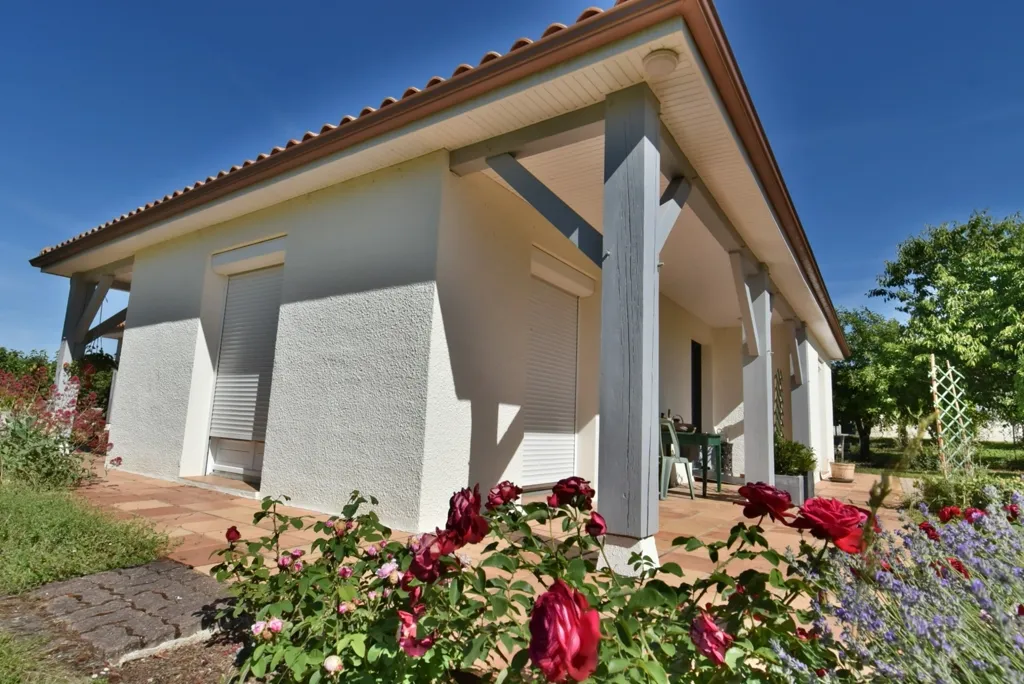 Esterno - Well-Maintained House with Garden in Fleac