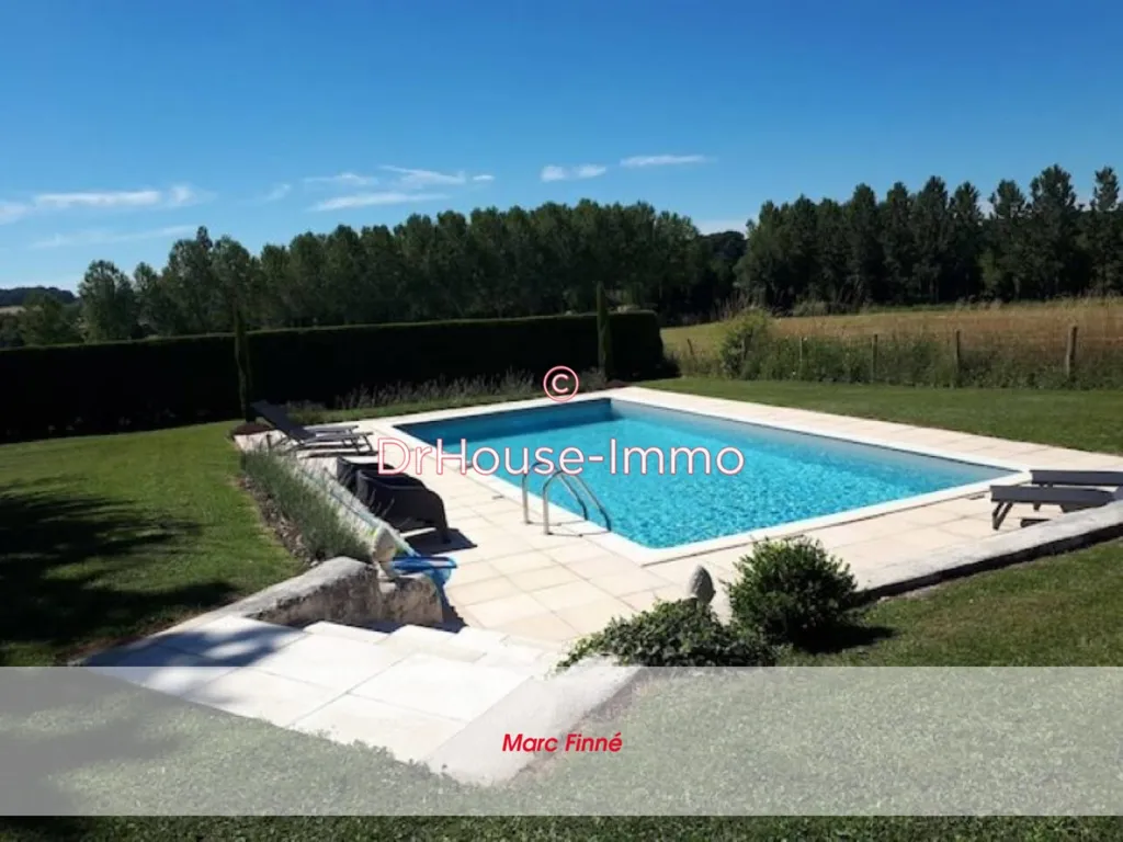Piscine - Maison en Pierre avec Piscine à Verteillac