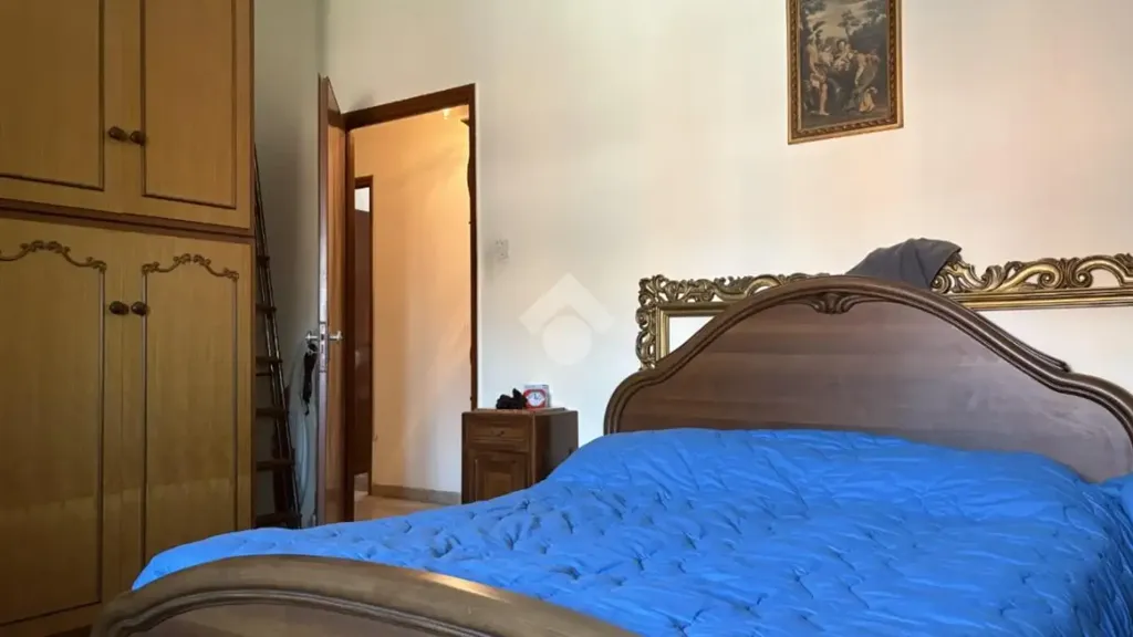 Magamistoad - 4-Room Apartment with Balcony in Ferrara