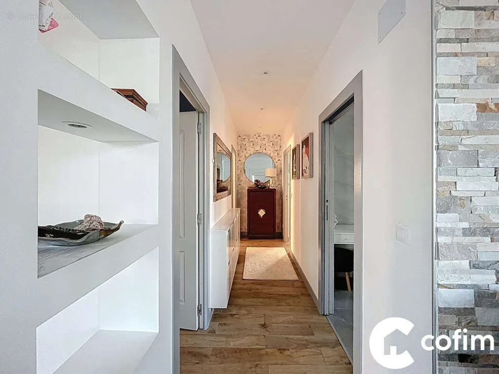 Hallway - Bayonne House with Pool in Arrousets