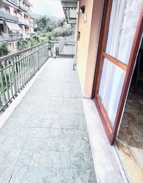 Rõdu - Furnished Flat with Balcony in Rapallo