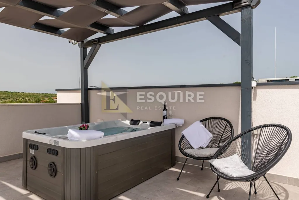 Terrass - Luxury Villa with Pool in Tinj, Benkovac