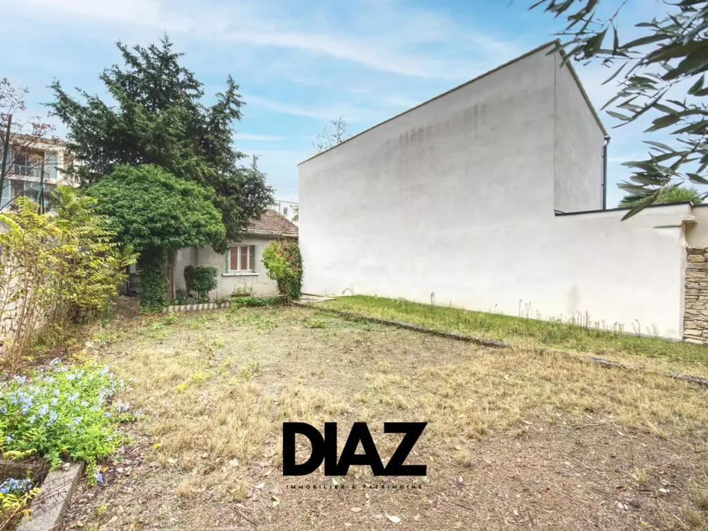 Aed - 5-Piece Villa with Private Access in Nîmes