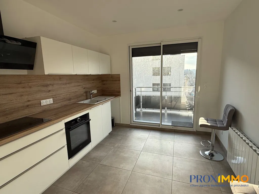 Cuisine - Appartement T3 Duplex avec Terrasse au Centre