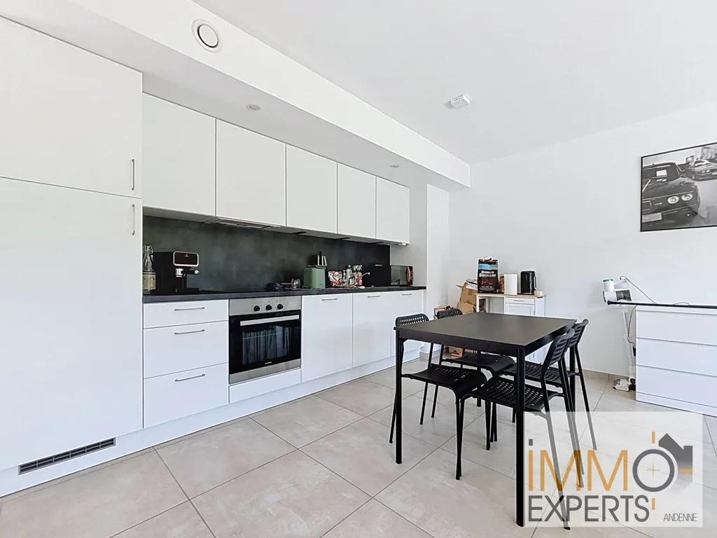 Cucina - Spacious Apartment with Terrace in Andenne