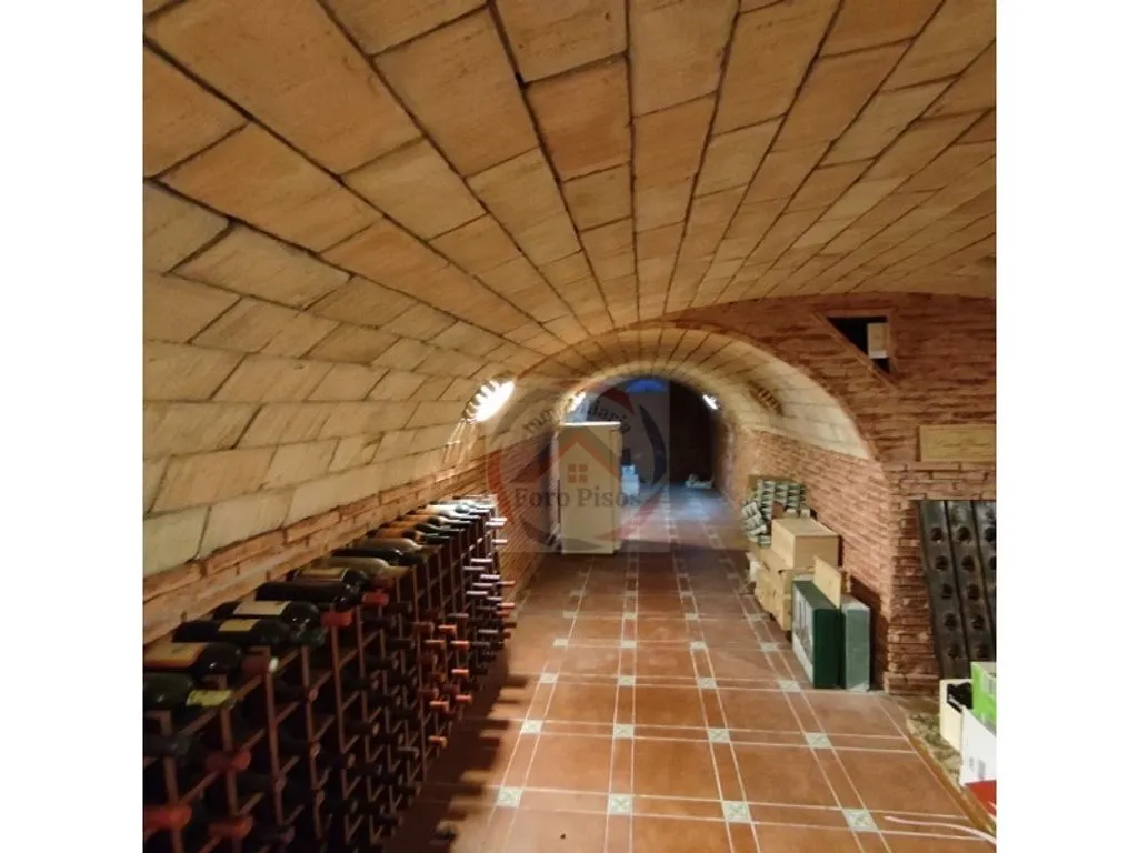 Toad - Luxury Villa with Pool in Bellús, Valencia