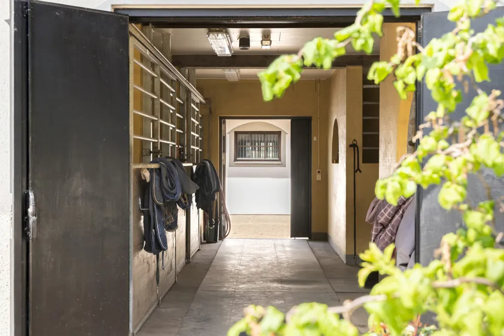 Entrée - Equestrian Facility with Pool in Helsingborg