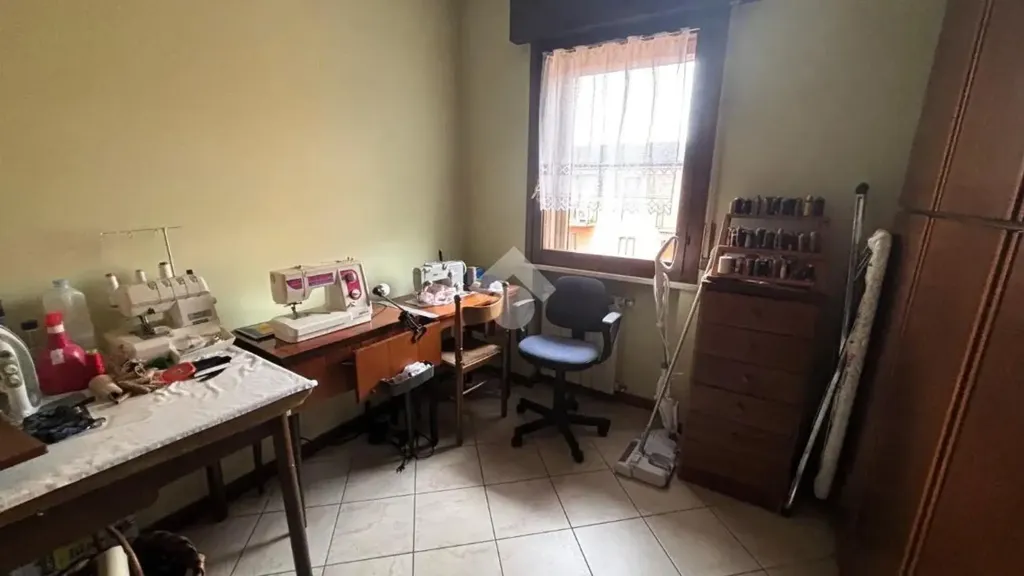 Bureau - Quadrilocale with Balcony in Mantova