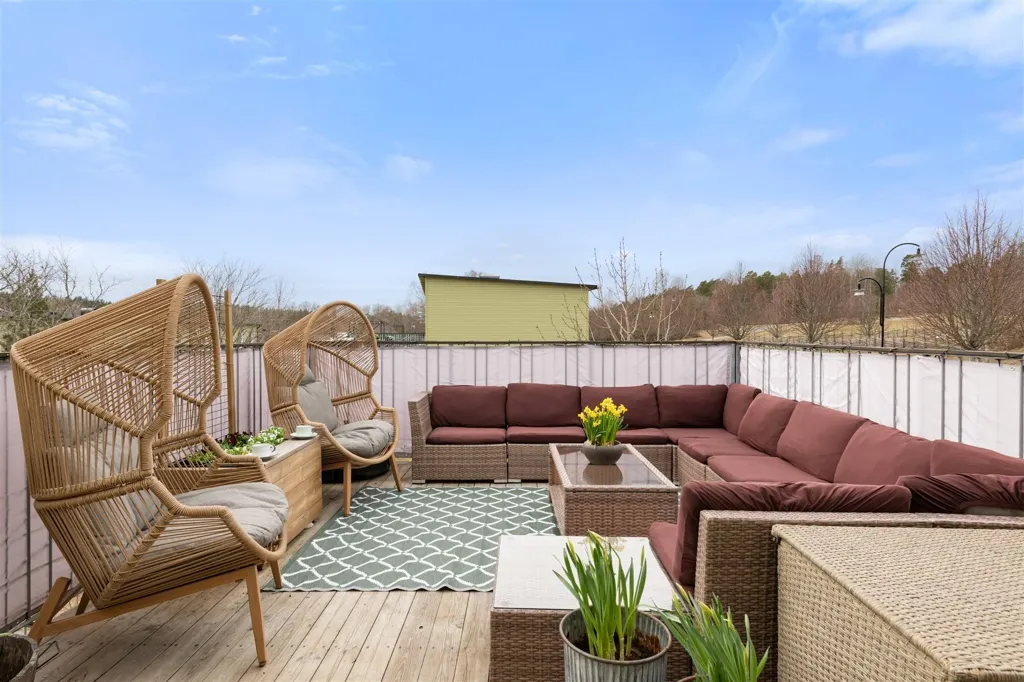 Terrass - Apartment with Terrace in Norrtälje
