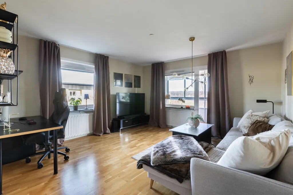 Elutuba - Two-Bedroom Flat with Balcony in Jönköping
