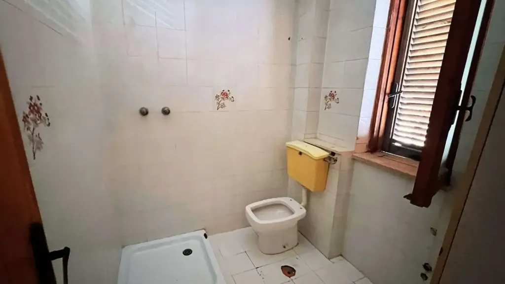 Vannitoad - Panoramic Apartment with Balcony in Scalea