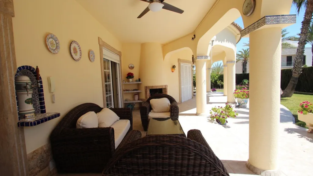 Terrass - Villa with Private Pool in Cabo Roig, Orihuela
