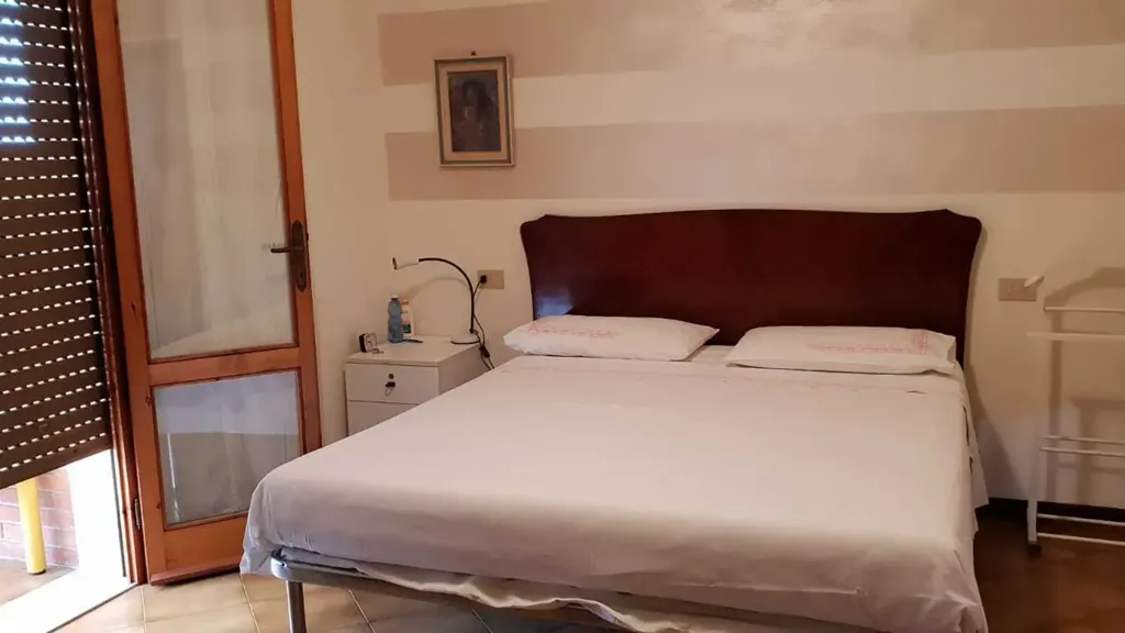 Chambres - Trilocale with Terrace in Viareggio
