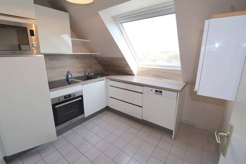 Cuisine - Appartement Vue Mer avec Balcon à Cannes