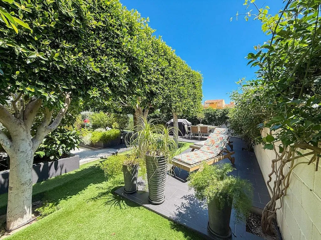 Garden - Villa with Pool and Terrace in Águilas