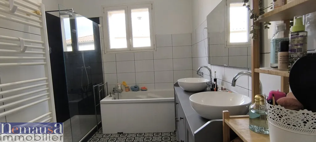 Salles de bain - Maison de Village avec Cour à Uchaud
