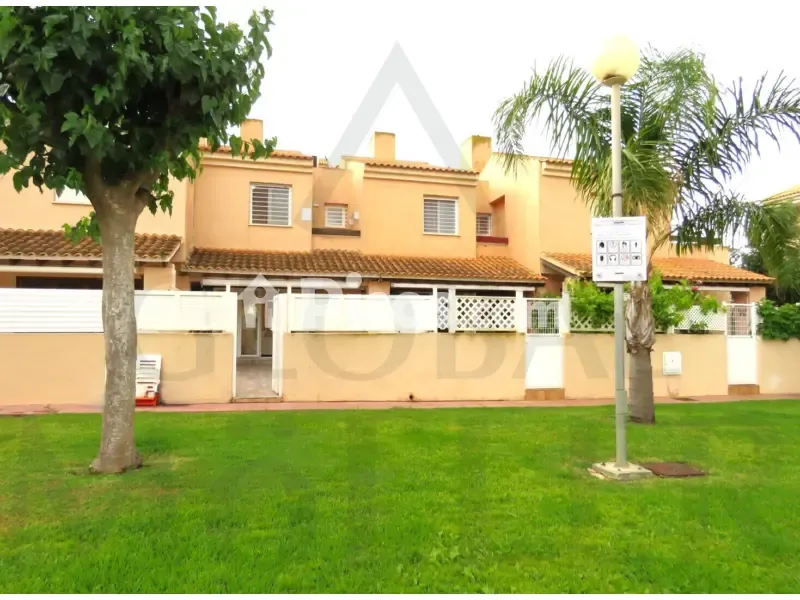 Jardin - Semi-detached Chalet with Pool in Mar de Cristal