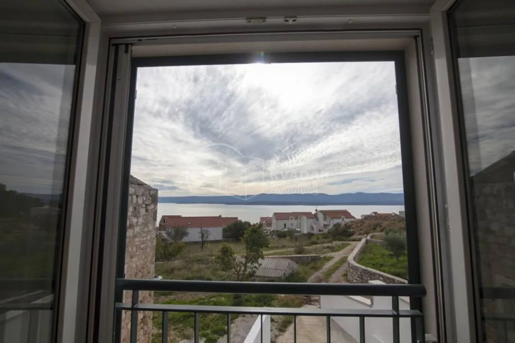 Balcone - Three-Bedroom Apartment with Sea View in Bol