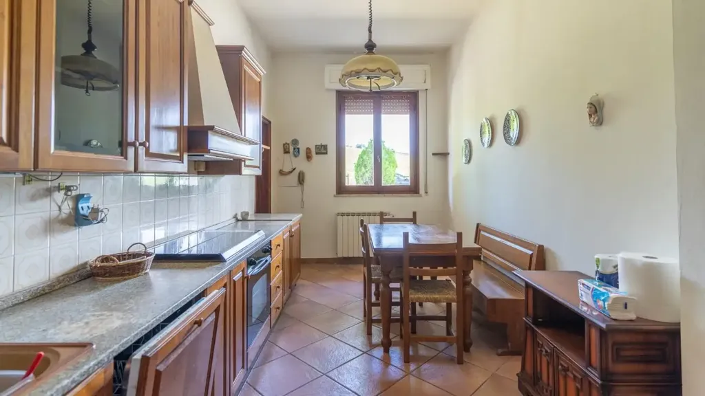 Köök - Villa with Garden in Sovigliana, Vinci