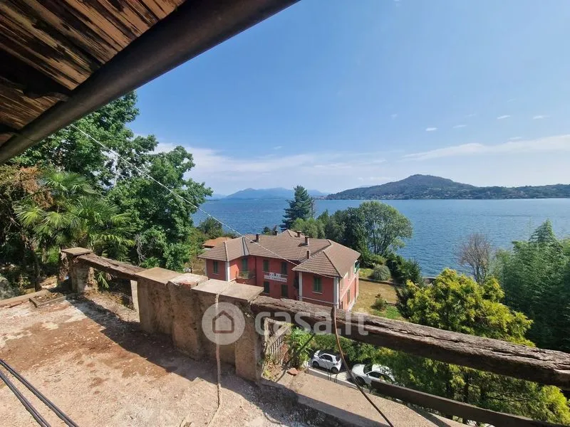 Terrace - Villa with Lake View in Meina