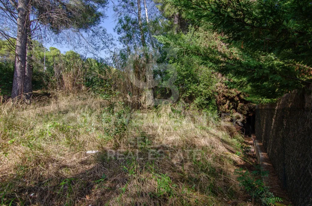 Jardin - Corner Plot with Villa Project in Bellaterra