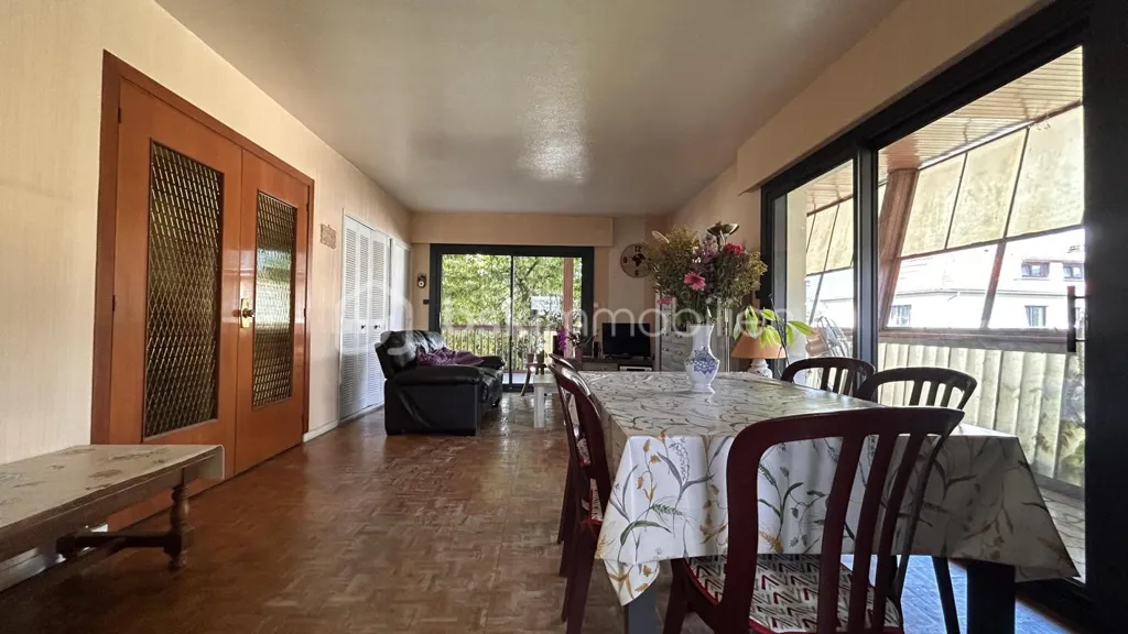 Salle à manger - Maison Familiale avec Studio à Échirolles